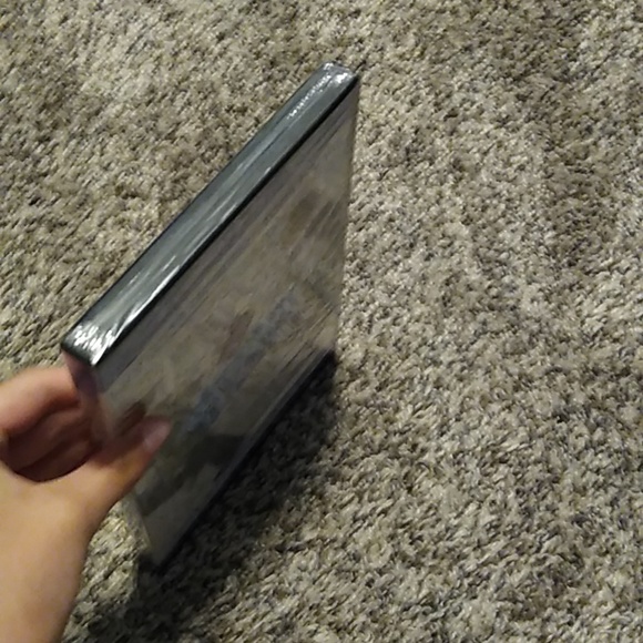 (NWT) Catch Me If You Can DVD - Picture 3 of 4